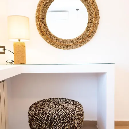 Di Venia * Agia Anna (Mykonos)