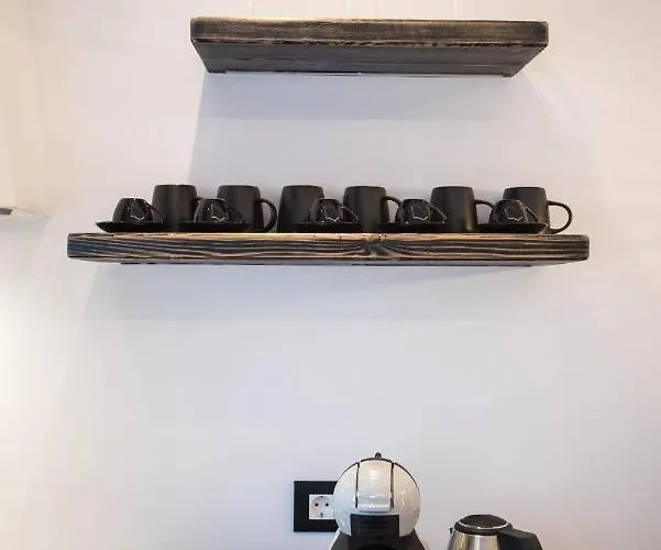 Di Venia * Αγία Άννα